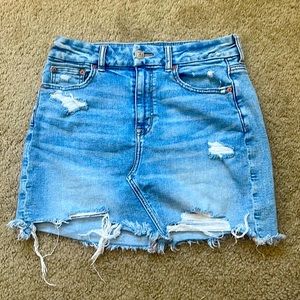 American eagle jean skirt. US 8. Worn twice! Smoke free home :)